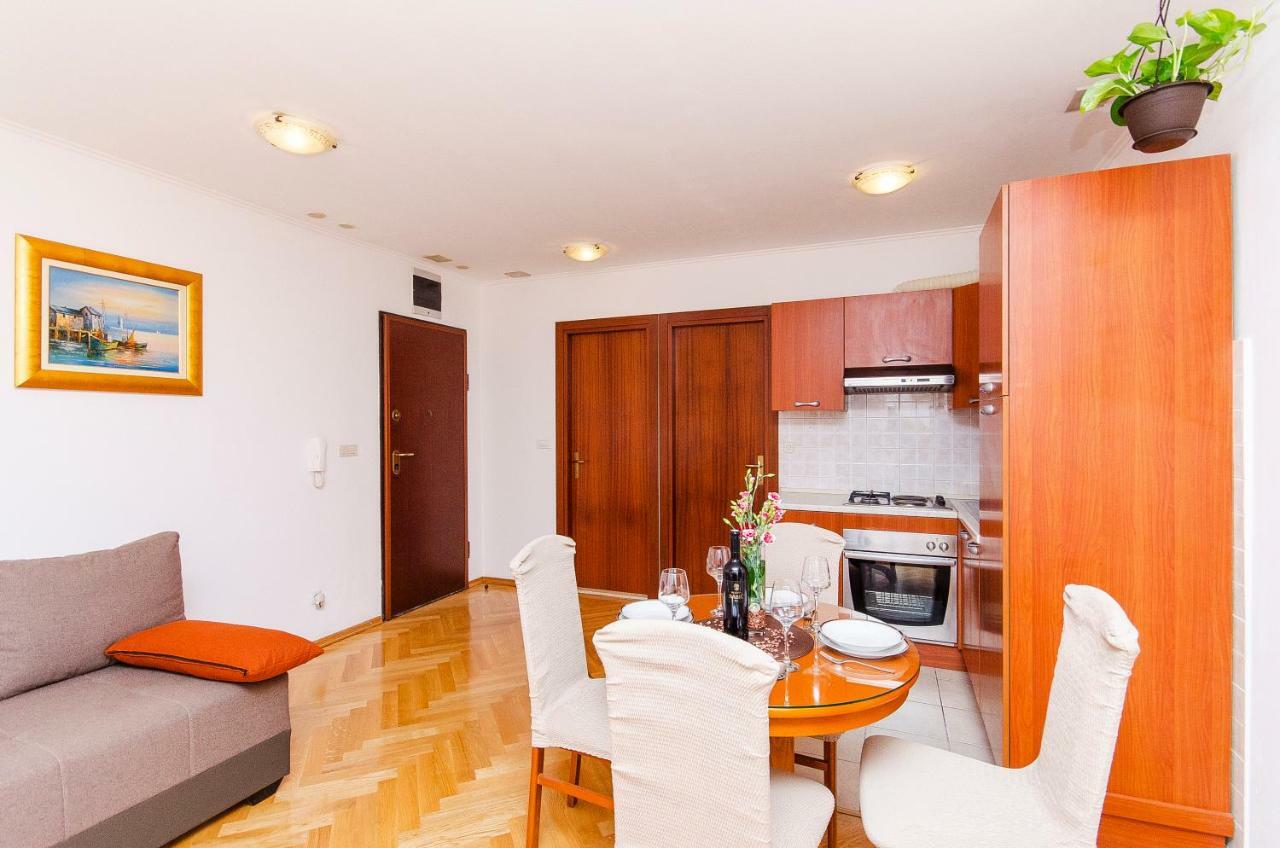 Apartment Lucija Σπλιτ Εξωτερικό φωτογραφία